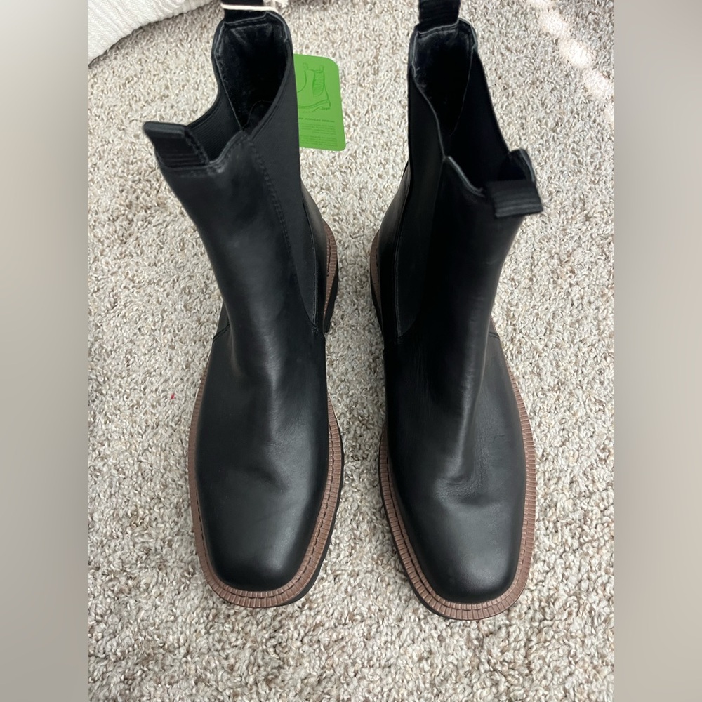 Sam Edelman Laguna Weatherproof Boot